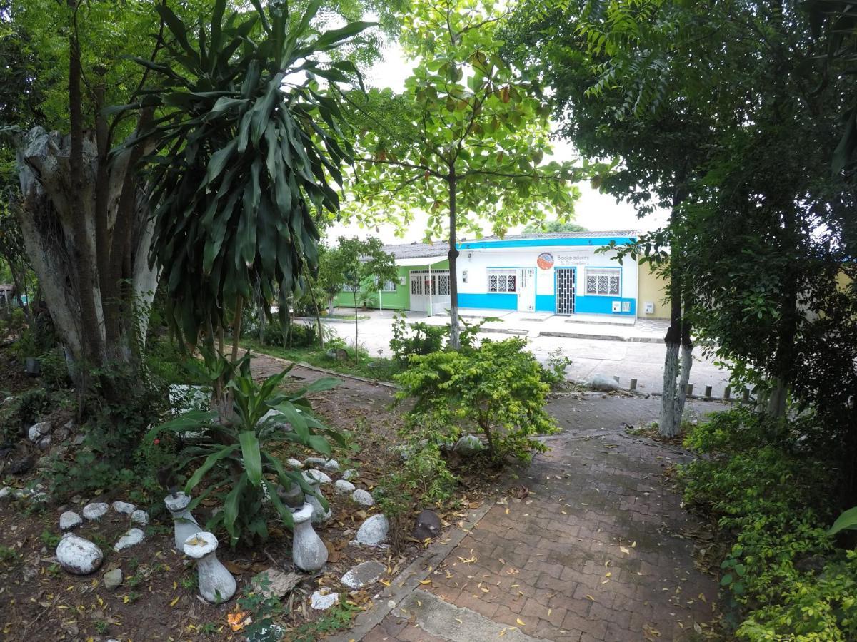 Backpackers And Travellers Hostel 네이바 외부 사진