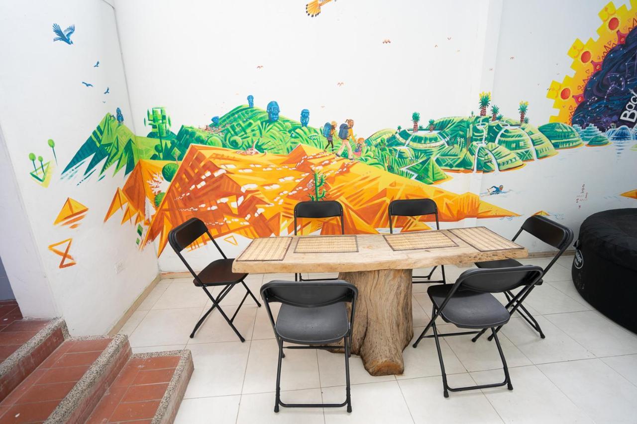 Backpackers And Travellers Hostel 네이바 외부 사진