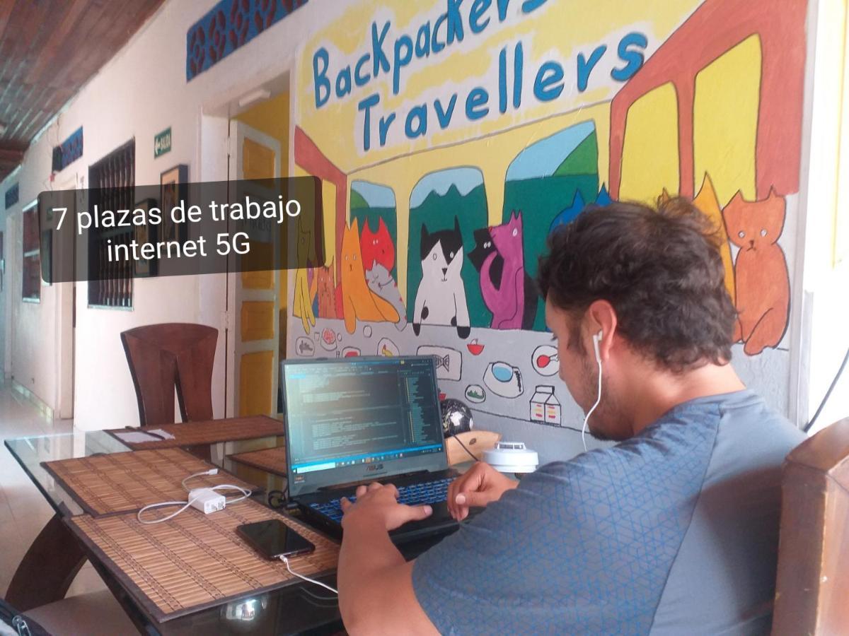 Backpackers And Travellers Hostel 네이바 외부 사진