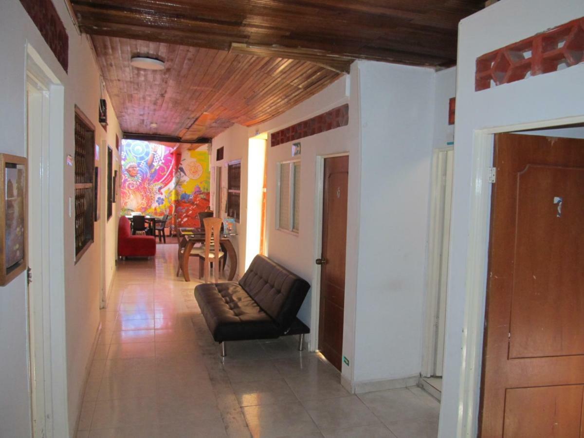 Backpackers And Travellers Hostel 네이바 외부 사진