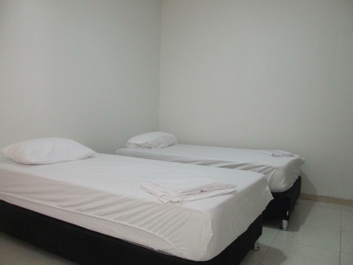 Backpackers And Travellers Hostel 네이바 외부 사진